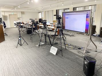 秋葉原ベストセラースタジオ 高品質な配信・収録ができるセミナールームの設備の写真