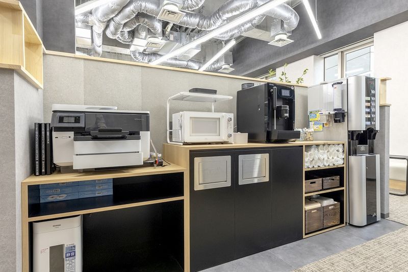 会議室（10名用） - BIZcomfort千葉西口