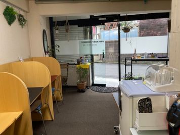 駅近で道路に面しておりますが、静かな環境です。 - 隙間を予約　ワークスペ―ス　 レンタルスペース  【A】の室内の写真