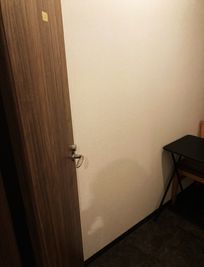 206号室のドア - マイルーム西巣鴨 ワーキングスペース２０６の室内の写真