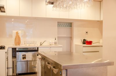使い勝手がとても便利なキッチンスペース。 - 東京レンタルスペース BBQテラス西新宿Ⅱ + はなれ個室 (フロアまるごとレンタル)の室内の写真
