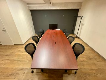 【重厚感のある会議室なので大切な会議や撮影にピッタリ！】 - TIME SHARING四谷 【閉店】6Bの室内の写真