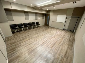 TIME SHARING 四谷 防音ルーム6D★歌唱,発声練習,一部の楽器演奏OK! - TIME SHARING四谷