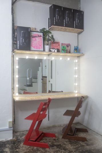 ALL機材Profoto・高さ3.5ｍ・3面R白ホリ・広さ50㎡ - MISARU 撮影スタジオ&ギャラリー