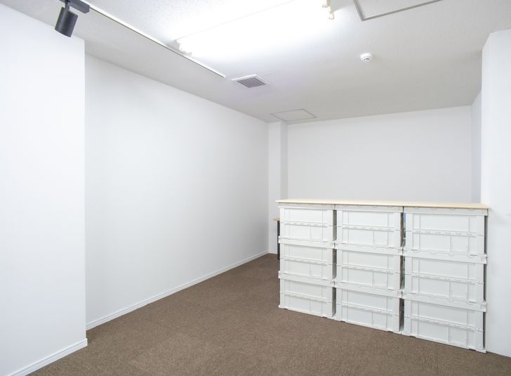 ギャラリー・広さ34㎡・シンプルな白い空間・高さ2.5m - MISARU 撮影スタジオ&ギャラリー