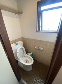 3F共用トイレ - マイルーム西巣鴨 レンタルスペース３０３の設備の写真