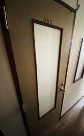 305号室のドア - マイルーム西巣鴨 レンタルスペース３０５の室内の写真