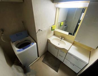 5Fの共用洗面所 - マイルーム西巣鴨 レンタルスペース５０３の設備の写真