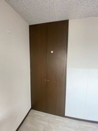 502号室の押入 - マイルーム西巣鴨 レンタルスペース５０２の室内の写真