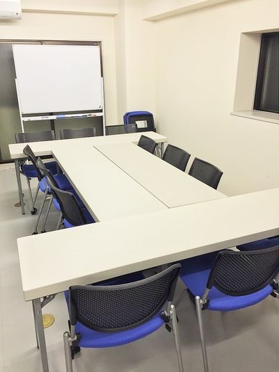 セミナールーム (12名) - 川口スペース セレンディピタス