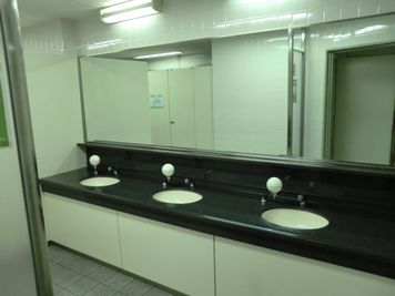 大阪会議室 NSEリアルエステート堂島店 D室（9階）の設備の写真