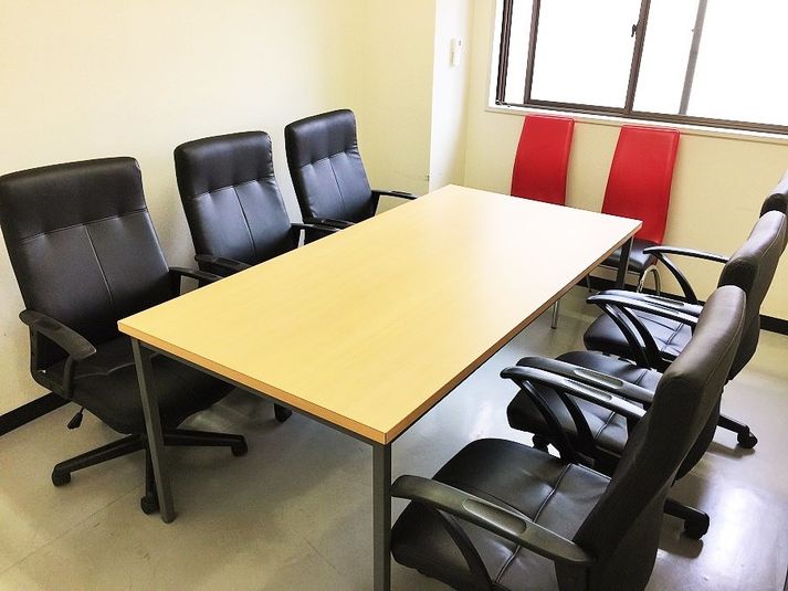 ミーティングルーム (6名) - 川口スペース セレンディピタス