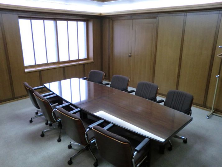 E室（9階） - 大阪会議室 NSEリアルエステート堂島店