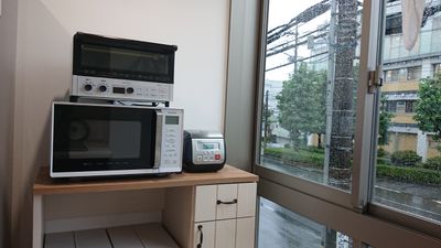 キッチン設備-4　電子レンジ、オーブントースター - 緑法人会館 レンタルスペース 【平日】2階 キッチン付きレンタルスペース 94m2の室内の写真