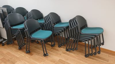 椅子 - 緑法人会館 レンタルスペース 【平日】2階 キッチン付きレンタルスペース 94m2の設備の写真