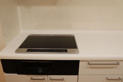 キッチン設備-3　IH - 緑法人会館 レンタルスペース 【土・日・祝日予約用】2階 キッチン付 レンタルスペース94m2の室内の写真