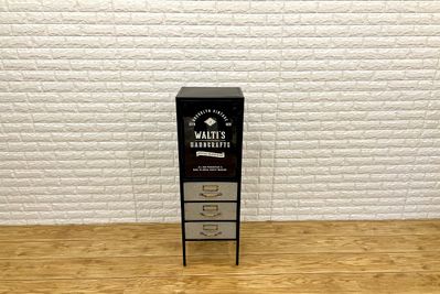 インテリアラック（中）×１ - 渋谷セレクトスペース 渋谷セレクトスペース（控え室３部屋完備）の設備の写真