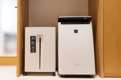 シュレッダープラズマクラスター搭載加湿器付き空気清浄機 - GARAGE MACHIDA 南大谷店 【就活オンラインブース】GARAGE MACHIDA個室（B席）の設備の写真