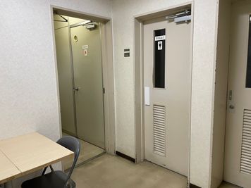 男女トイレ別 - THビル2階B+Eルーム THビル3階Aルームの設備の写真