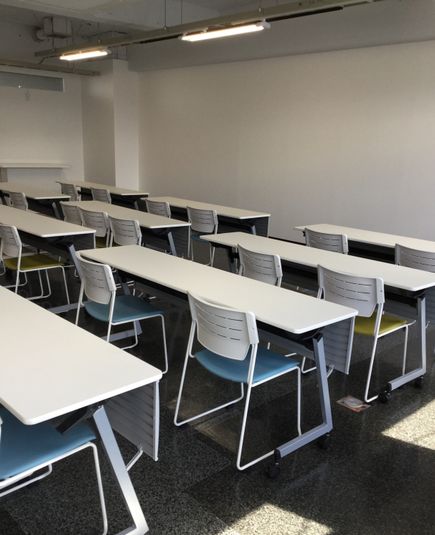 よろずや文具店 3F compartir - シェアスペース