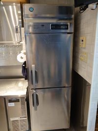 縦型冷蔵庫
(下段は店舗用で使用不可です) - アイマール上野 貸切ダイニング＆キッチンスタジオの設備の写真