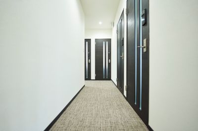 オフィスネスト麻布十番 ミーティングルーム　4名会議室の室内の写真