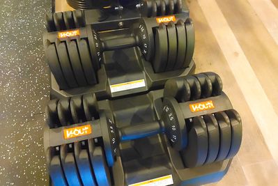 可変式ダンベル（～32kg型）×2個 - 権現ビル（ARUKAビル） Private Gym 健（プライベートジムケン）の設備の写真