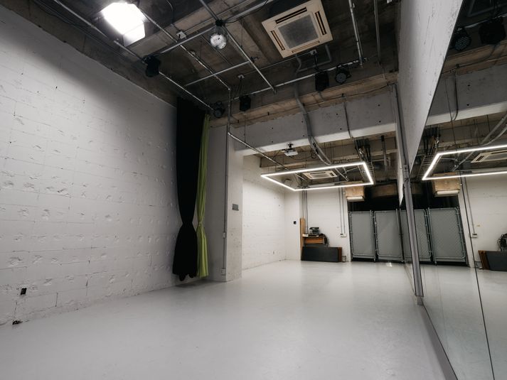 C studio - in the house / Nishiwaseda