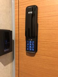 東京音楽堂  日本橋ピアノホールの入口の写真