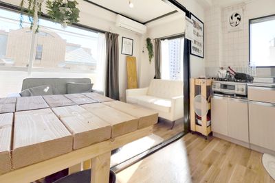 南側の部屋 - CASA代々木 会議･飲み会･レンタルスペースの室内の写真