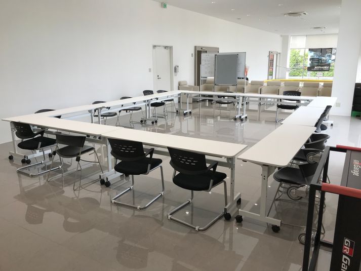 京都トヨタ伏見店 - 京都トヨタ伏見店