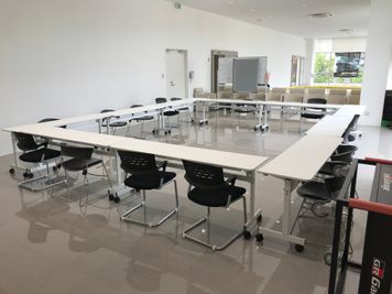とっても綺麗な会議室です。 - 京都トヨタ伏見店の室内の写真