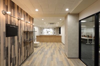 7階　施設エントランス - StartupSide Osaka（旧オギャーズ梅田） ミーティングルーム/完全個室の入口の写真