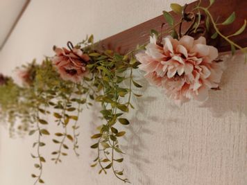 パーティ・誕生日会【コンビニ0分】オオノビル305「ロココ川口」 ハロウィン🎃2面採光✨ママ会👶優しい日差し💗癒し系スペースの設備の写真