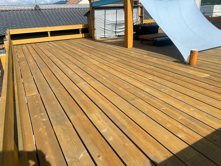 見晴らしの良いウッドデッキスペース - スカイデッキ　アクト