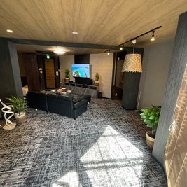 カシスペドットコム 　4F オープンキッチン付き、広々とした贅沢空間✨（4階）の室内の写真