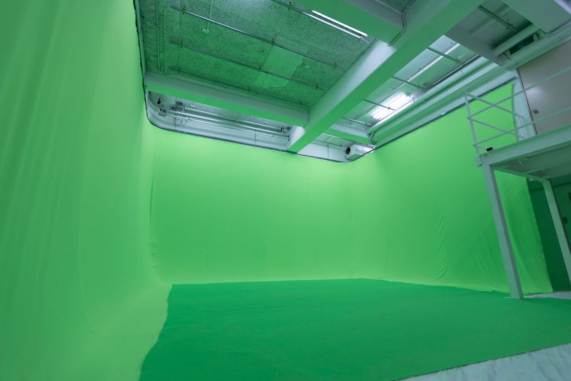 蔵前駅徒歩5分！大型2面R白ホリゾントのレンタル撮影スタジオ。 - スタジオコトブキ