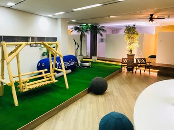 HIPs[ヒップス] レンタルスタジオ オフィスビルの中にある閑静な空間の室内の写真