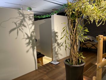 個室 - HIPs[ヒップス] レンタルスタジオ オフィスビルの中にある閑静な空間の室内の写真
