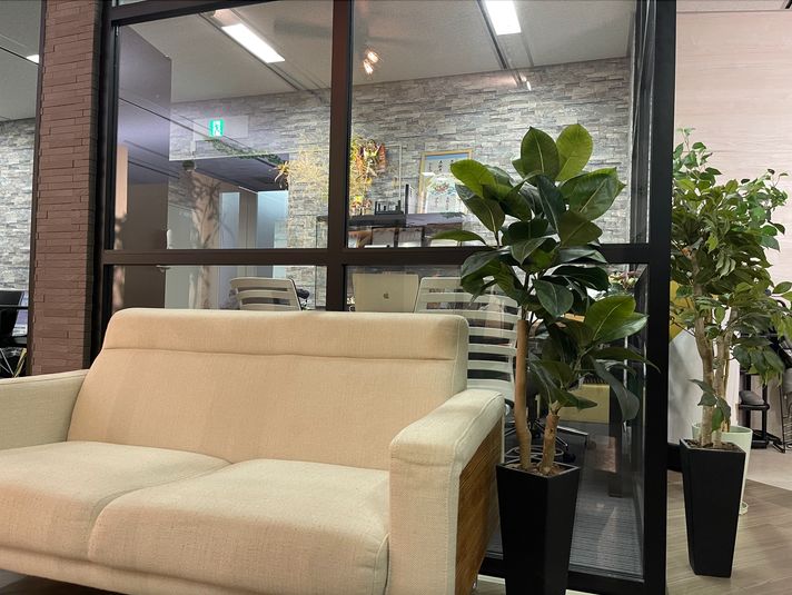 オフィスビルの中にある閑静な空間 - HIPs[ヒップス] レンタルスタジオ