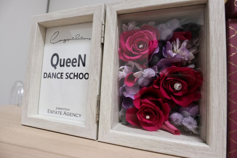 インスタ映えダンススタジオ！ - QueeNダンススクール　梅田スタジオ