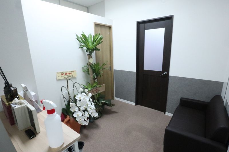 インスタ映えダンススタジオ！ - QueeNダンススクール　梅田スタジオ