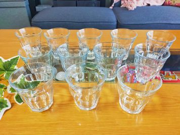 エクセルシオール スペース新宿 【新宿三丁目2分】地域最大級120㌅大画面パーティールームの室内の写真