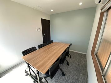 ☆みんなで勉強にも☆ - レンタルスペースちとから 千歳烏山駅徒歩２分☆RoomA☆レンタルスペースちとからAの室内の写真