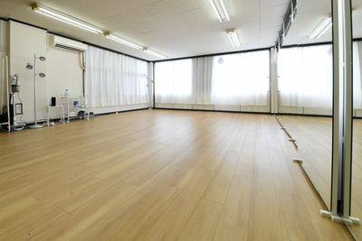 レンタルスタジオ HIKARI 上野 ダンス、ヨガ、演劇、撮影スタジオ、上野の室内の写真