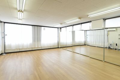 レンタルスタジオ HIKARI 上野 ダンス、ヨガ、演劇、撮影スタジオ、上野の室内の写真