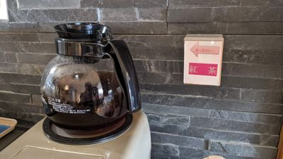 フリードリンク（ホット紅茶） - 勉強カフェ博多プレース カウンセリングルームの設備の写真