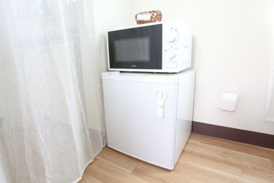 電子レンジ・冷蔵庫 - 居心地よくて、みんなが使いやすいお部屋『大宮ポケット』 大宮レンタルスペース『ポケット』の設備の写真