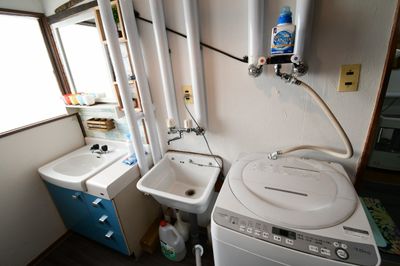 洗濯もできます - OMOTENASHI LODGE 悠遊 田舎の広々キッチン付きレンタルスペースの室内の写真