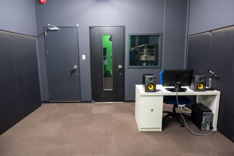 【大阪】 studio V.V. （スタジオ　ヴィヴィ） - レンタル撮影・配信スタジオStudioV.V.大阪店